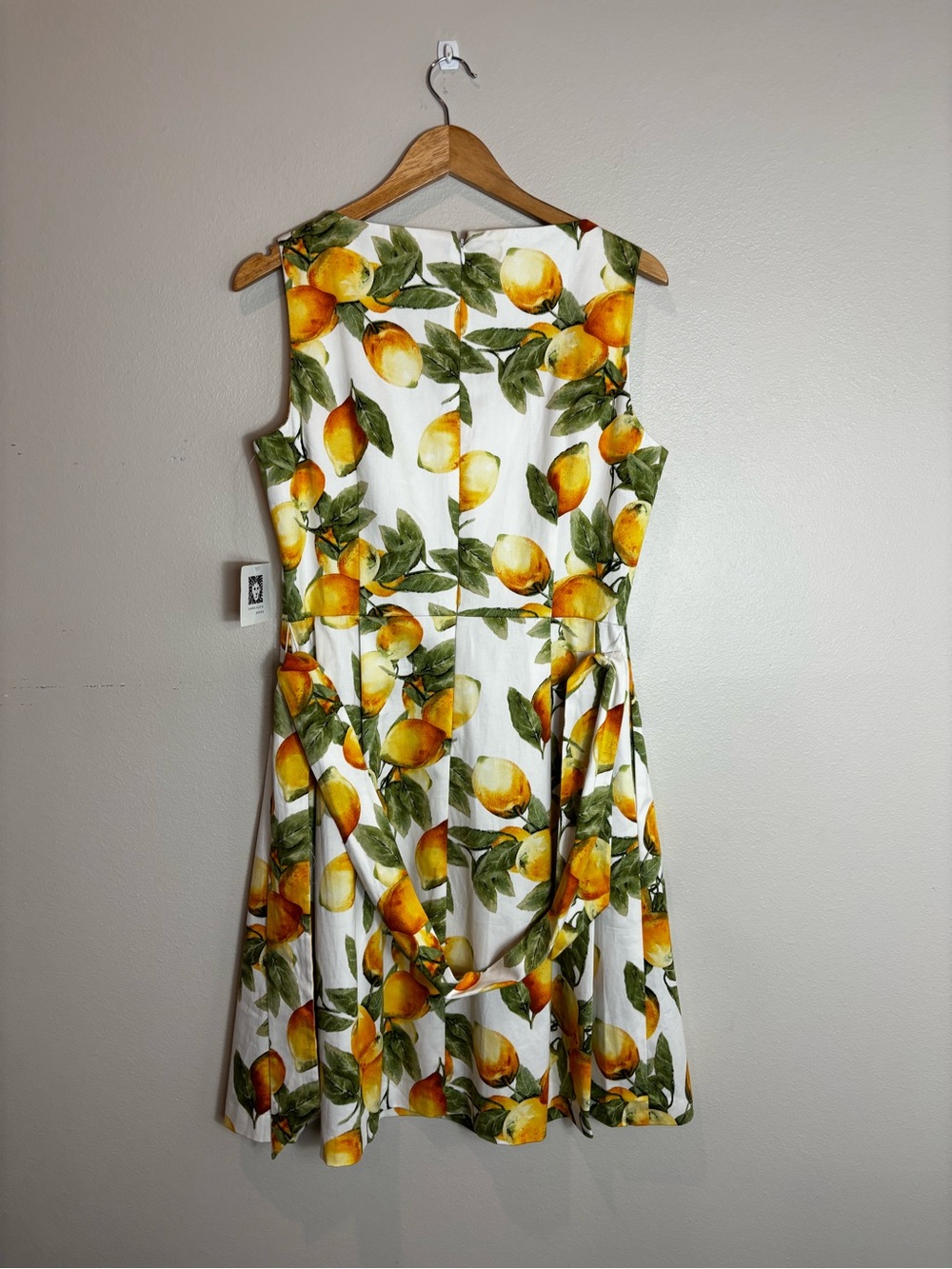 Anne Klein White Midi Dress with Yellow Lemon Print and Green Leaves - Picture 4 of 9